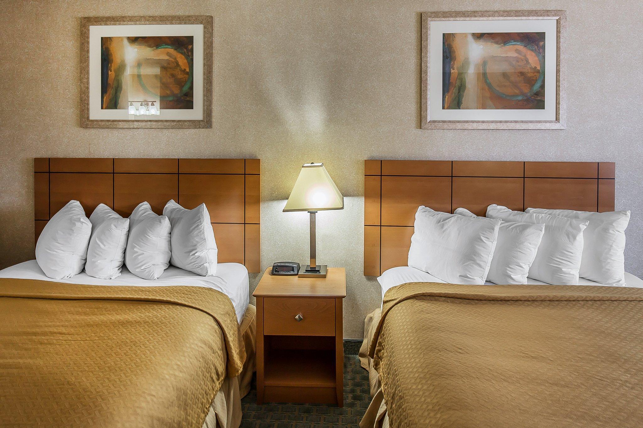 Quality Inn At Collins Road - Cedar Rapids Dış mekan fotoğraf
