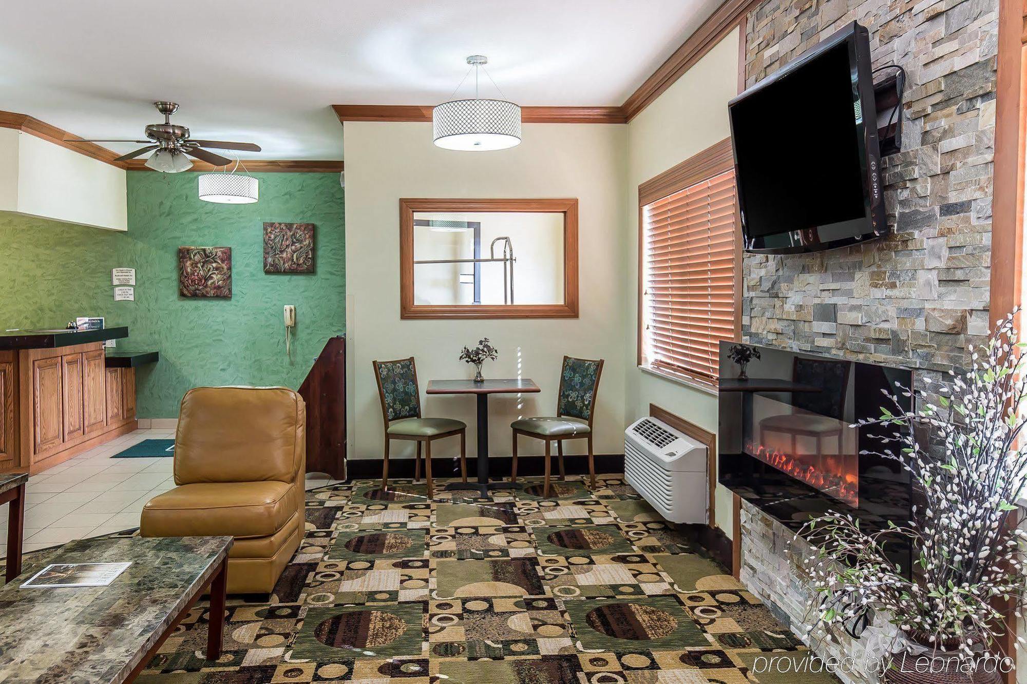 Quality Inn At Collins Road - Cedar Rapids Dış mekan fotoğraf