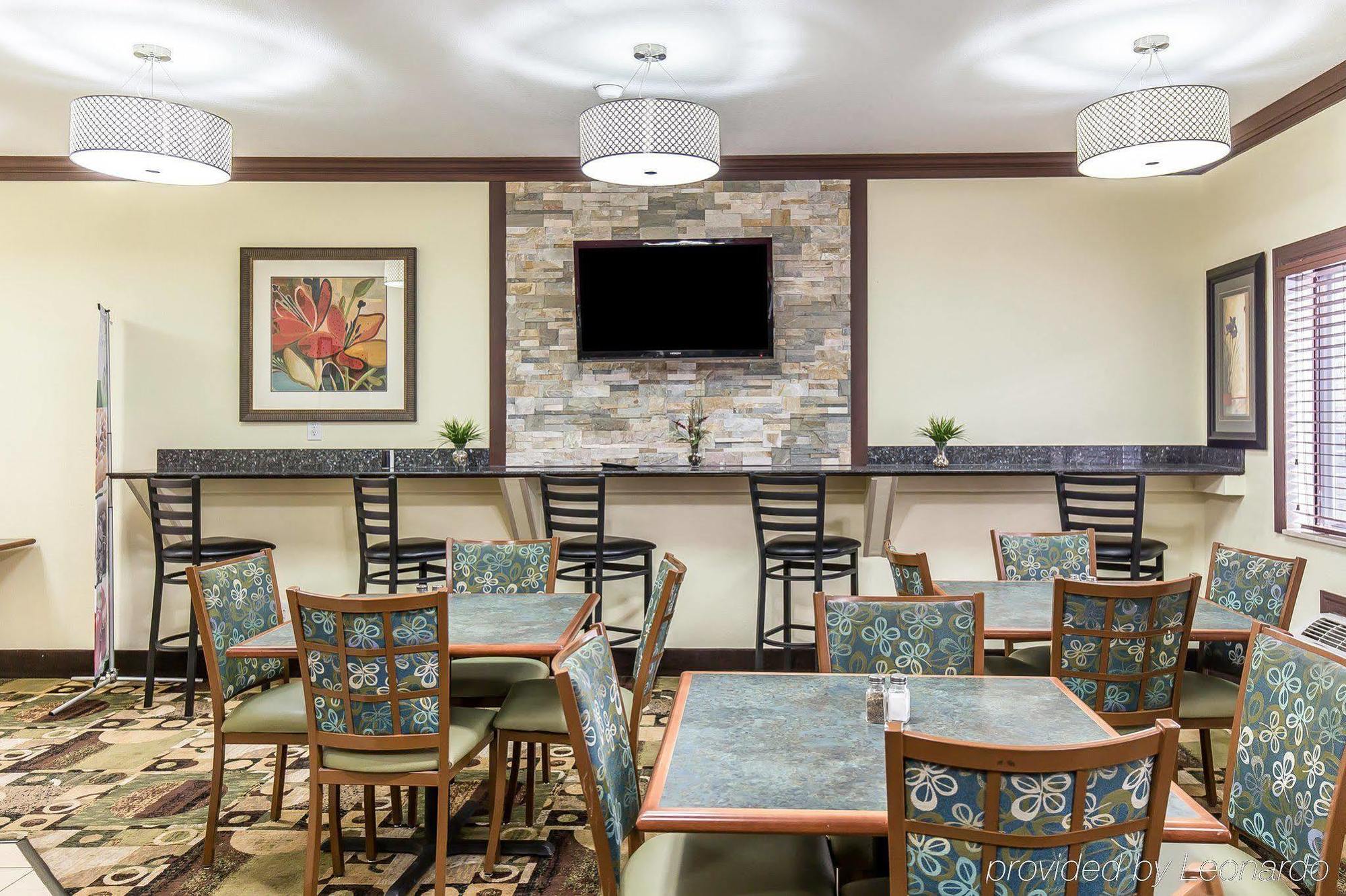 Quality Inn At Collins Road - Cedar Rapids Dış mekan fotoğraf